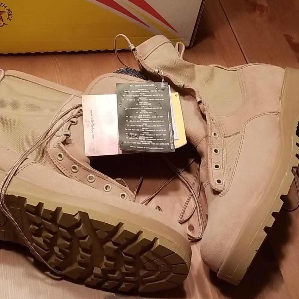Belleville Gortex Combat Boots 12W New in Box